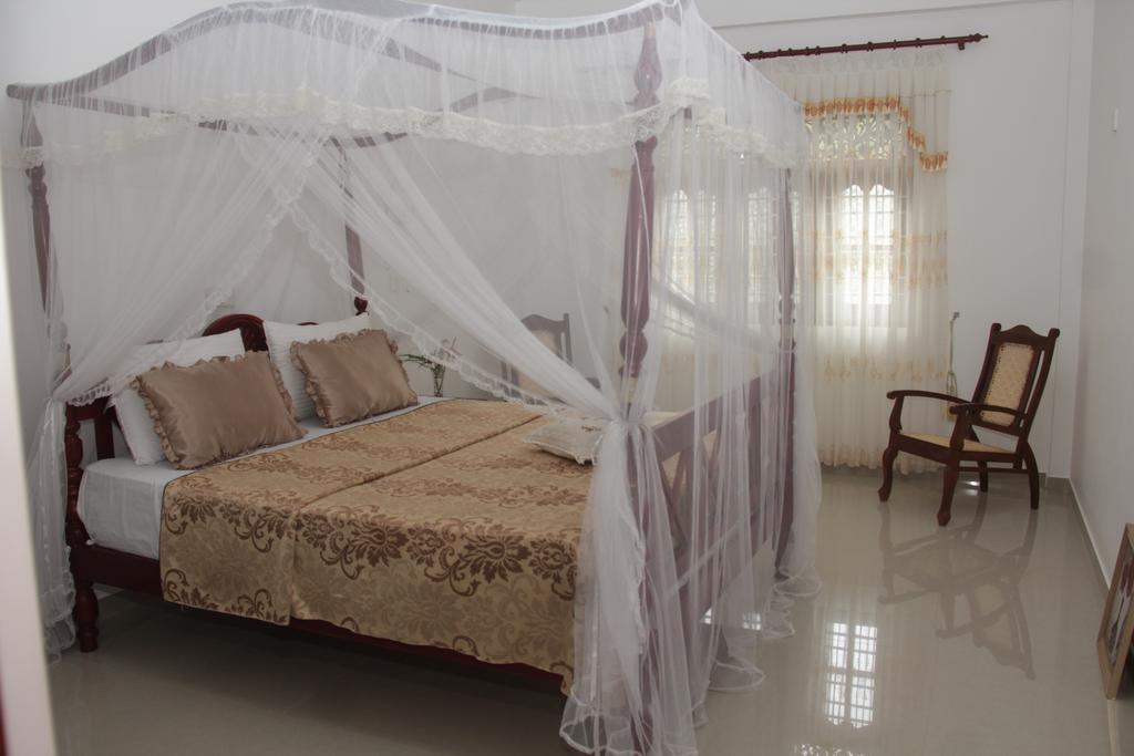 Deutsche Villa Hikkaduwa Exterior photo
