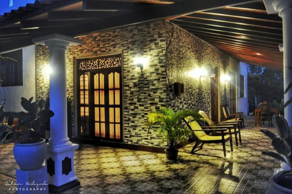 Deutsche Villa Hikkaduwa Exterior photo