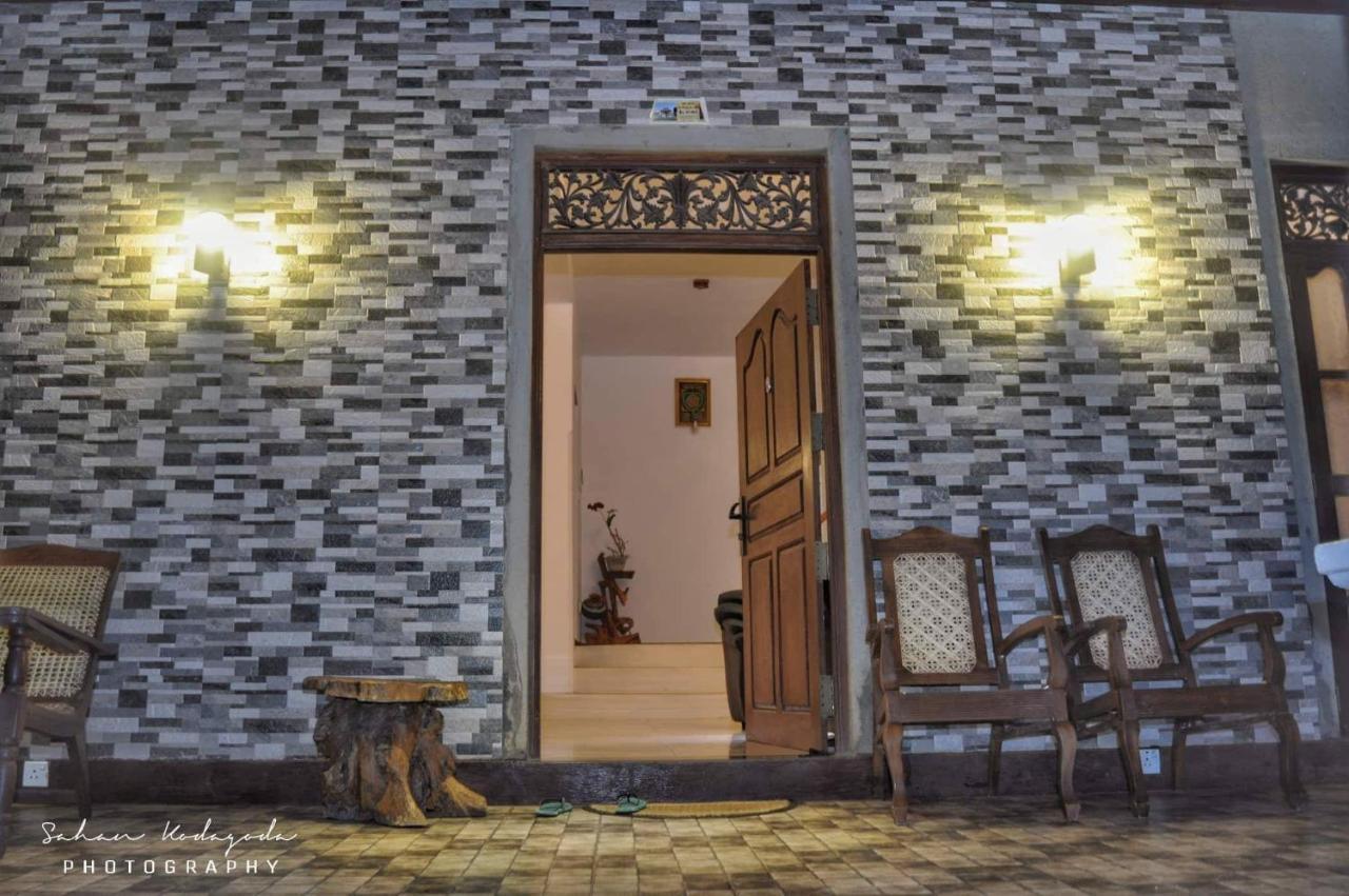 Deutsche Villa Hikkaduwa Exterior photo